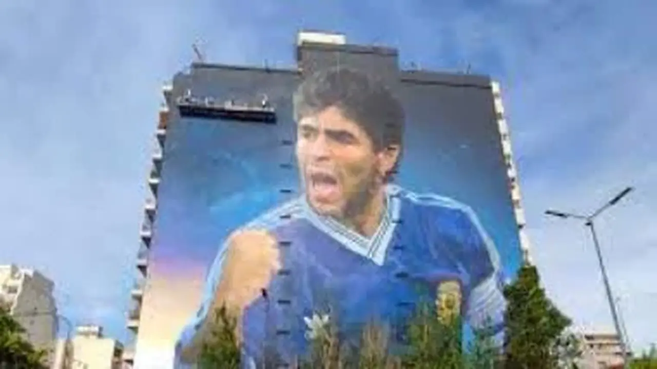 مطالبة دولية بجعل 25 نوفمبر عيداً رسمياً لكرة القدم تخليداً لذكرى مارادونا